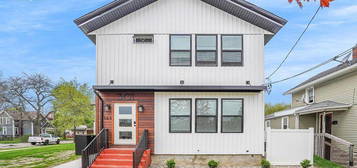 301 Seward Ave NW Unit 1, Grand Rapids, MI 49504