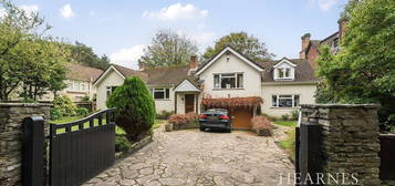 5 bed detached house for sale