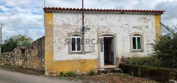 Casa antiga , habitavel para venda