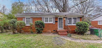 4908 Winchester St, Charlotte, NC 28208