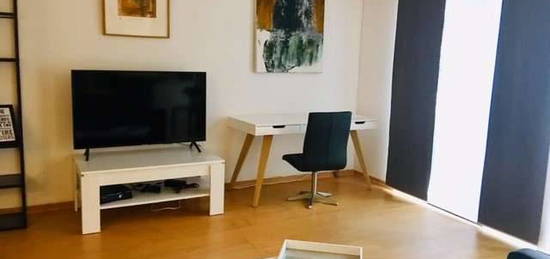 Attraktive und modernisierte 2-Zimmer-Wohnung mit Balkon und Einbauküche in Detmold