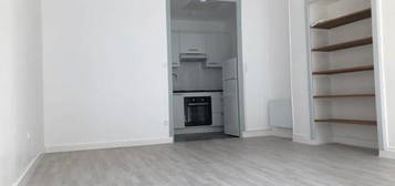 Studio  à louer, 1 pièce, 26 m², Étage 0/4