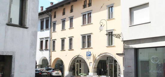 Quadrilocale in vendita in via Cavour, 6