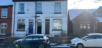 4 bed end terrace house for sale