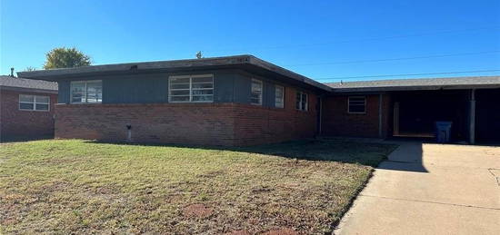 407 Iroquois Trl Unit A, Burns Flat, OK 73647