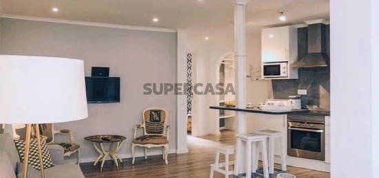 Apartamento T2 em Cascais a 5 min a pé da estação de comboios