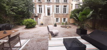 Location appartement 7 pièces 199 m²