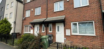 4 bedroom terraced house