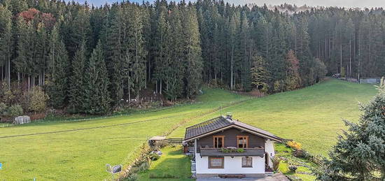 Grundstück mit Altbestand in sonniger Alleinlage