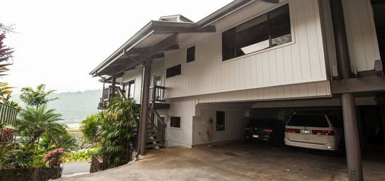 3385 Paty Dr, Honolulu, HI 96822