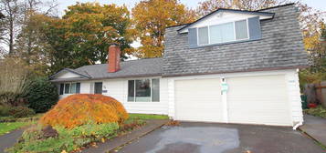 375 SW Devon Ln, Beaverton, OR 97006