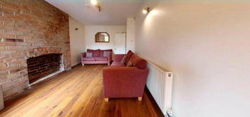 6 bedroom terraced house