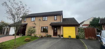 3 bedroom semi-detached house for sale