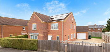 5 bedroom detached house to rent