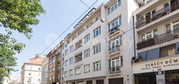 Byt 2+kk, 56 m², Újezd, Praha