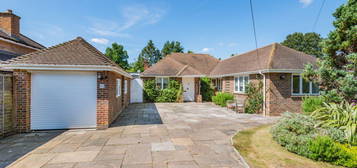 3 bed bungalow for sale