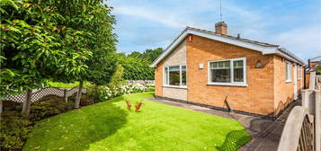 Bungalow for sale in Oakwood Drive, Ravenshead, Nottingham, Nottinghamshire NG15