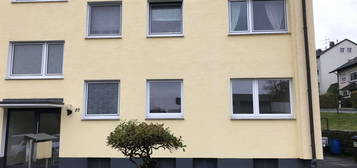 Schöne, helle 3-Zimmer-Erdgeschosswohnung mit großem Balkon