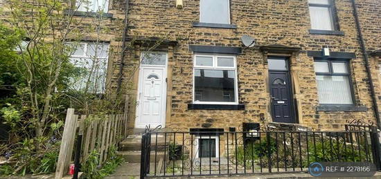 4 bedroom terraced house