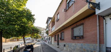 Chalet adosado en venta en calle Olmo s/n