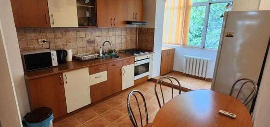 Apartament De Închiriat Cu 3 Camere in zona gorjului-militari sec.6