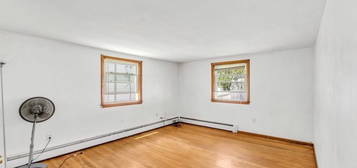 16 Basto Ter, Roslindale, MA 02131