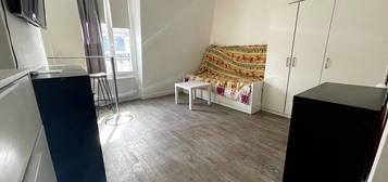 Studio meublé  à vendre, 1 pièce, 20 m², Étage 5/5