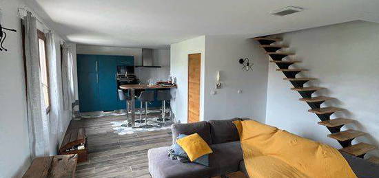 Appartement meublé à louer 84m2 à Palaminy