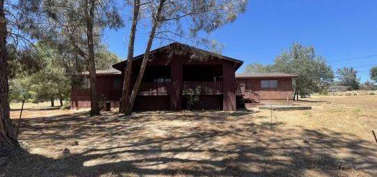 3512 Seclusion Rd, Lake Isabella, CA 93240