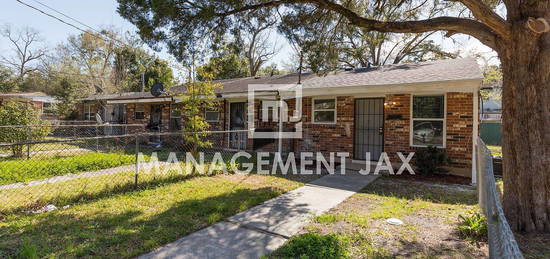 4506 Friden Dr, Jacksonville, FL 32209