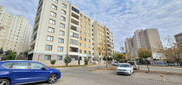 CADDE SEYRANDAN KİRALIK 2+1/ ARA KAT SARI TOKİ