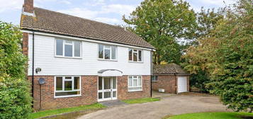 4 bedroom detached house to rent