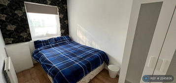 1 bedroom flat share