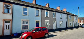 4 bed terraced house for sale