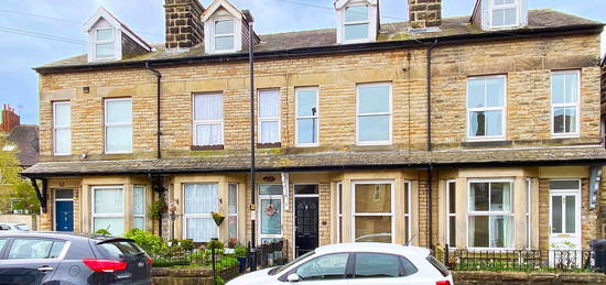 Terraced house to rent in Chatsworth Place, Harrogate HG1