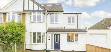 5 bedroom semi-detached house for sale