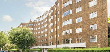 Flat to rent in Barons Court Road, London W14