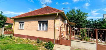 Eladó családi ház, Sarkadon 13.99 M Ft, 2+1 szobás