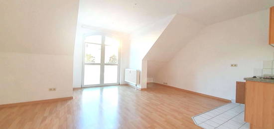 Kleine Einbauküche, Balkon, Waschmaschinenanschluss - schickes Apartment in guter Lage!