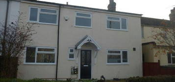 4 bedroom terraced house to rent