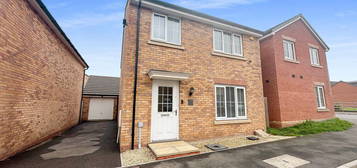 4 bed detached house for sale