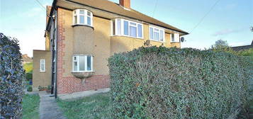 Maisonette to rent in Bedfont Lane, Feltham, Surrey TW14