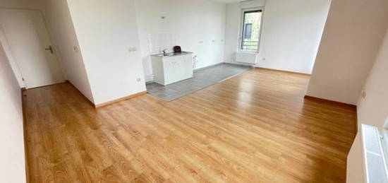 Appartement  à louer, 3 pièces, 2 chambres, 63 m²