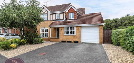 4 bed detached house for sale