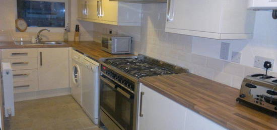 End terrace house to rent in Beeston Road, Dunkirk, Nottingham NG7