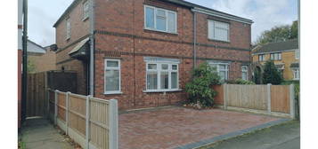 3 bed semi-detached house for sale