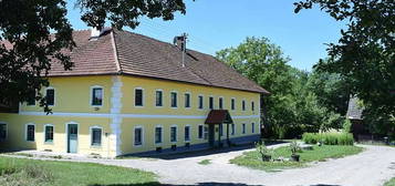 Erholsames Wohnen am ehemaligen Bauernhof mit idyllischem Garten