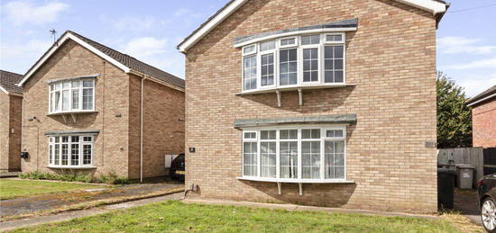 Flat to rent in Picksley Crescent, Holton-Le-Clay DN36