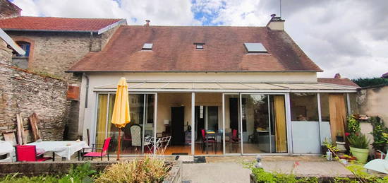 Maison 1 étage  à vendre, 4 pièces, 1 chambre, 115 m²