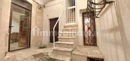 Appartamento piazza Agostino Casavola, Martina Franca